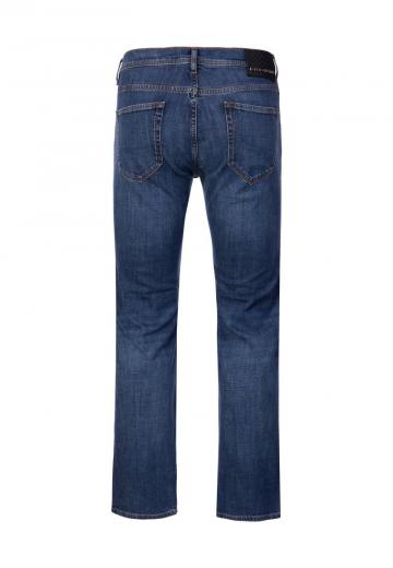 Узкие джинсы