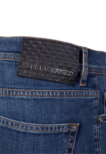 Узкие джинсы