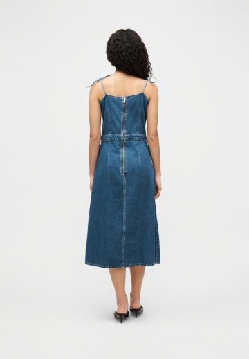 Джинсовый комбинезон