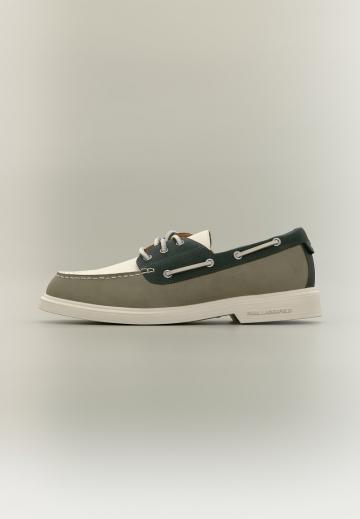 Ботинки на шнуровке