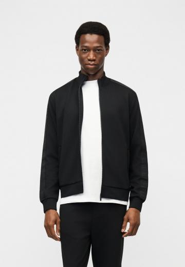 Куртка бомбер