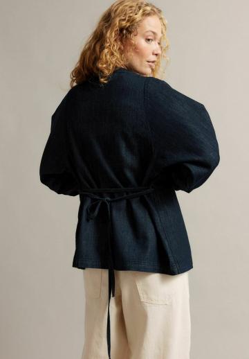 Джинсовая куртка