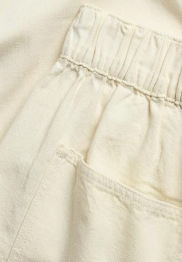 Короткие джинсы