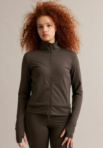 Спортивная куртка