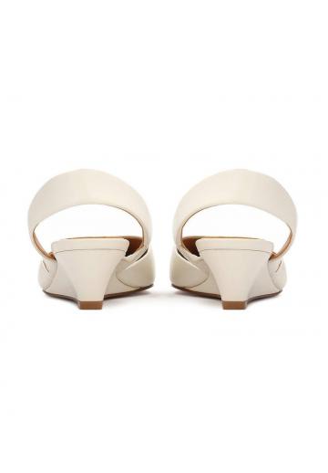 Туфли на танкетке