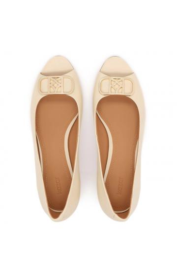 Туфли с открытым носом