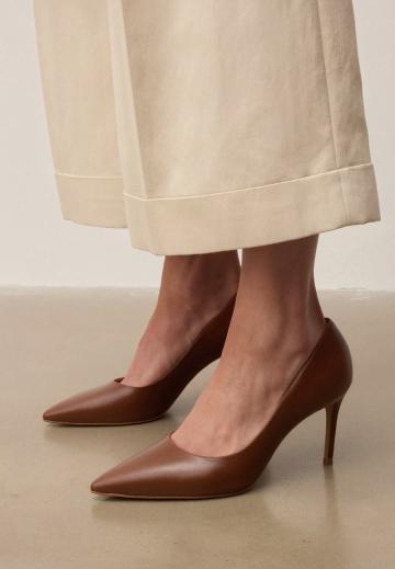 Туфли на высоком каблуке