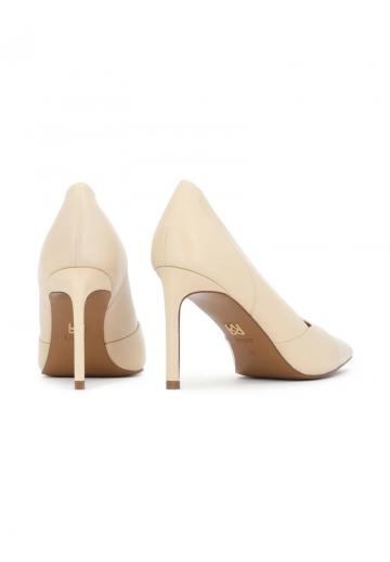 Туфли на высоком каблуке