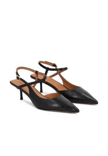 Туфли на высоком каблуке