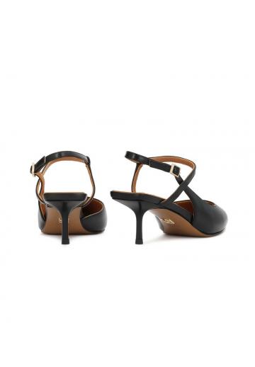 Туфли на высоком каблуке