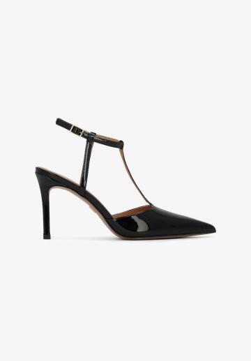 Туфли на высоком каблуке