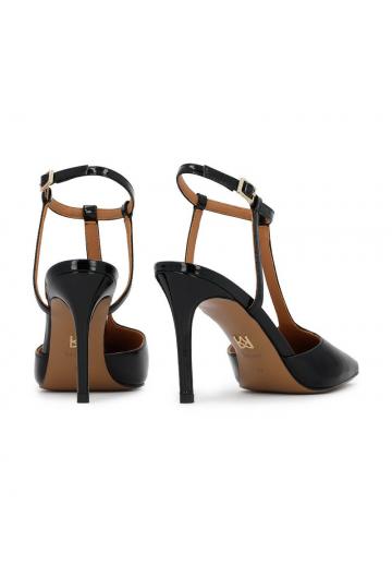 Туфли на высоком каблуке