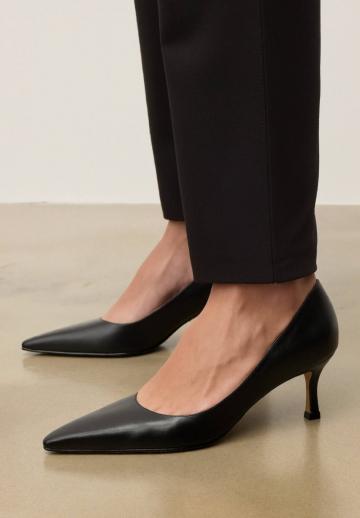 Туфли на высоком каблуке