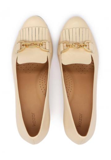 Туфли с высоким носом