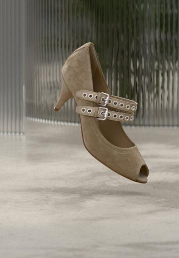 Туфли с открытым носом