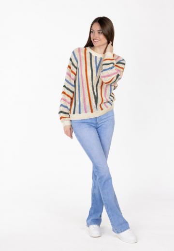 Пуловер в полоску