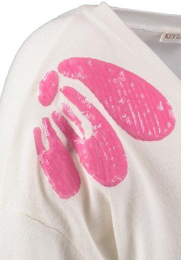 Пуловер с вырезом V