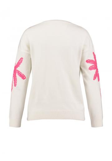 Пуловер с вырезом V