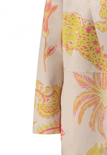 Короткое пальто