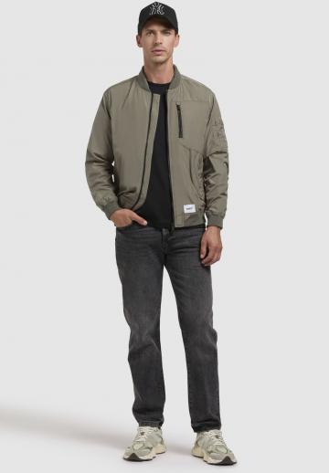 Куртка бомбер