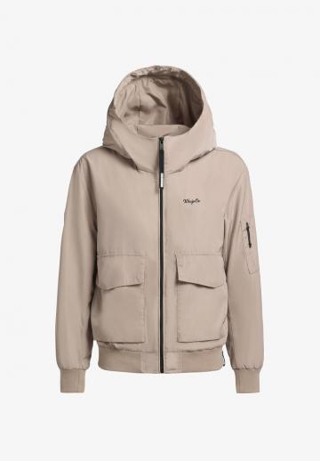 Куртка с накладнымит карманами