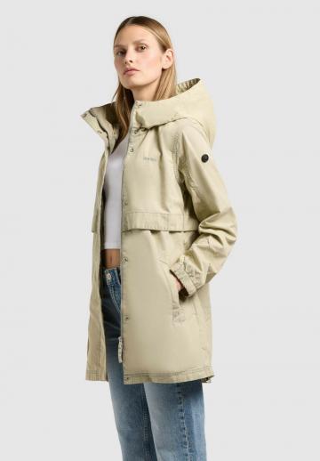 Короткое пальто