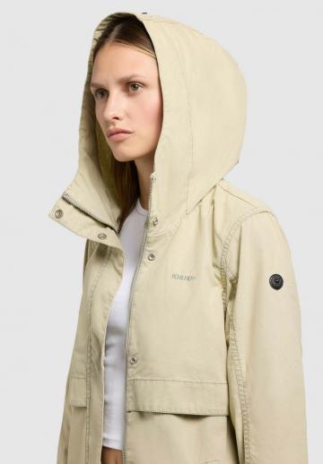 Короткое пальто