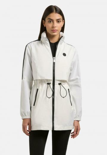 Короткое пальто