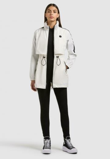 Короткое пальто