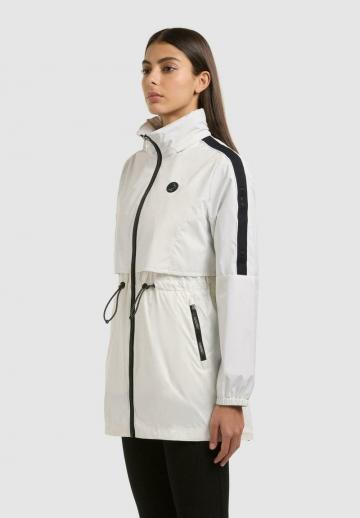 Короткое пальто