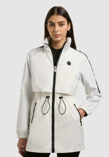 Короткое пальто