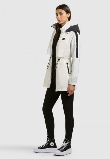 Короткое пальто