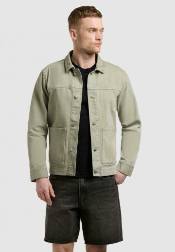 Джинсовая куртка