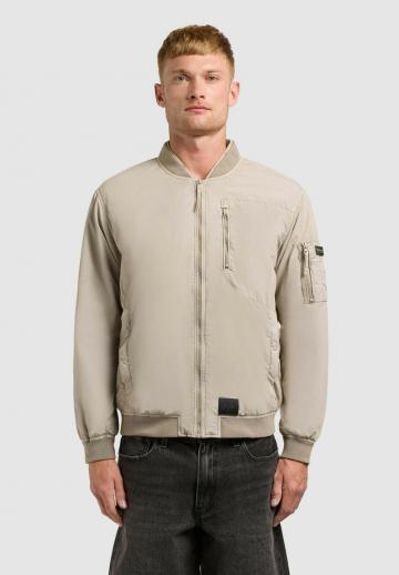 Куртка бомбер