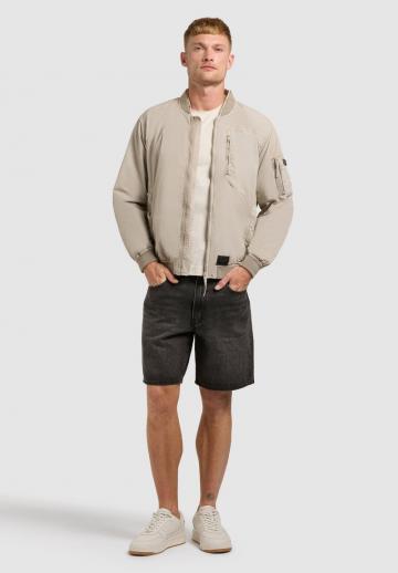 Куртка бомбер