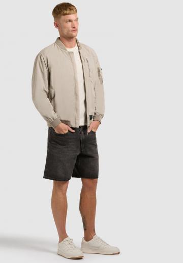 Куртка бомбер