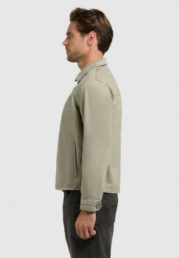 Джинсовая куртка