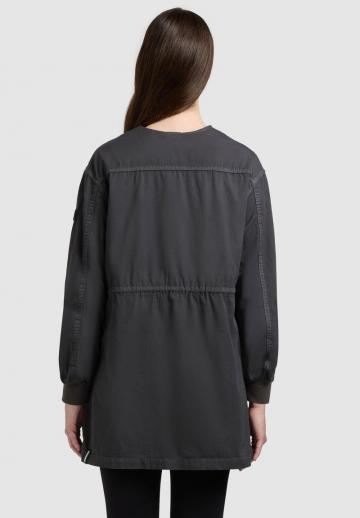 Короткое пальто