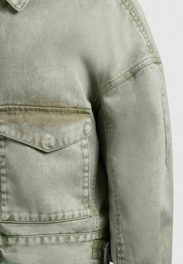 Куртка с накладнымит карманами