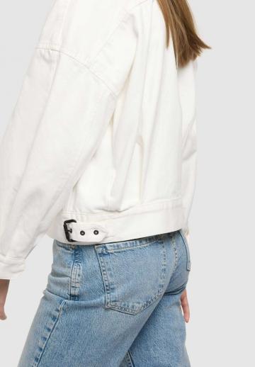 Куртка с накладнымит карманами