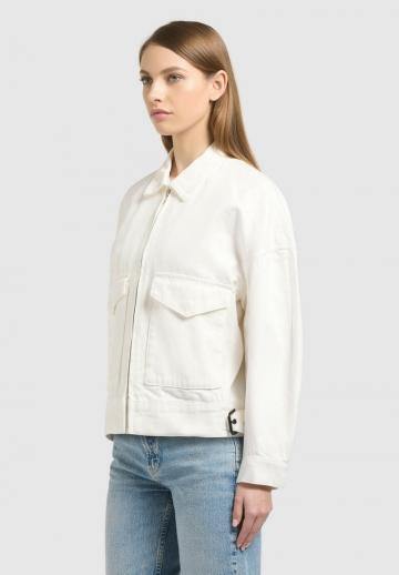 Куртка с накладнымит карманами