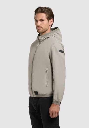 Куртка бомбер