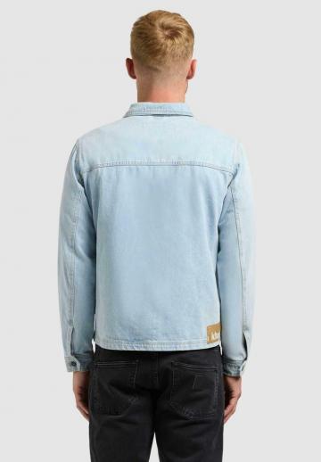 Джинсовая куртка