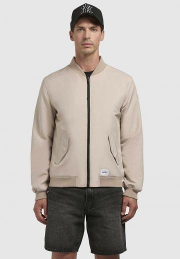 Куртка бомбер