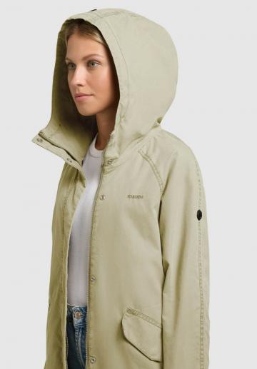 Короткое пальто