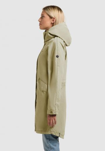 Короткое пальто