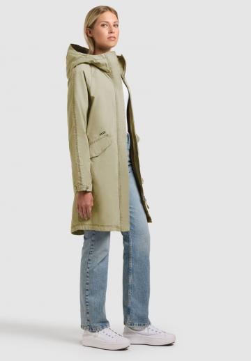 Короткое пальто