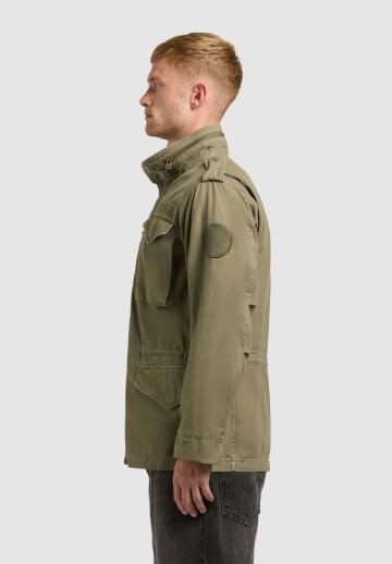 Джинсовая куртка