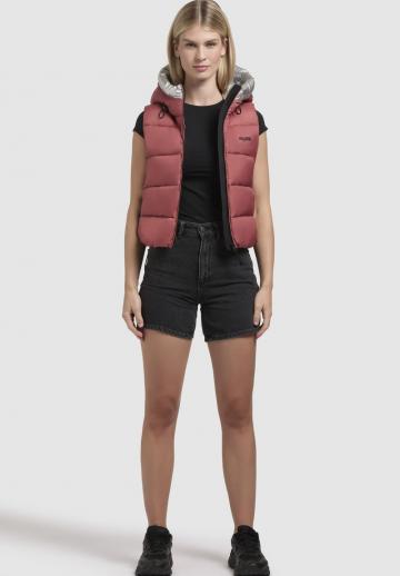 Стеганый жилет