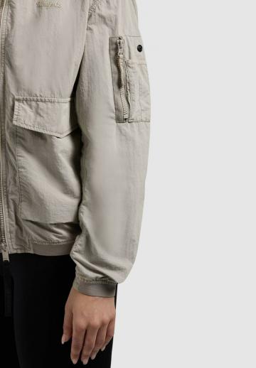 Куртка с накладнымит карманами